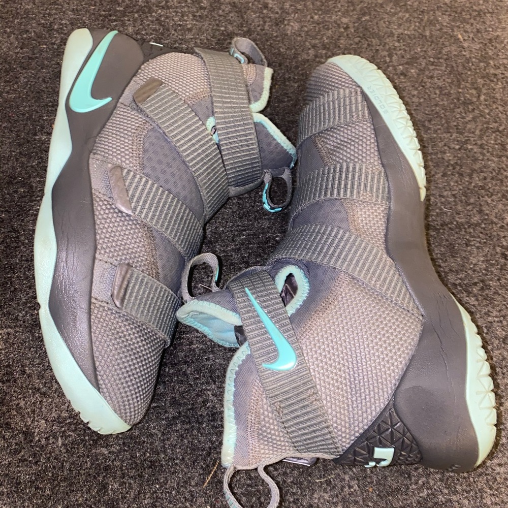 Nike Lebron Soldiers Mint Grey